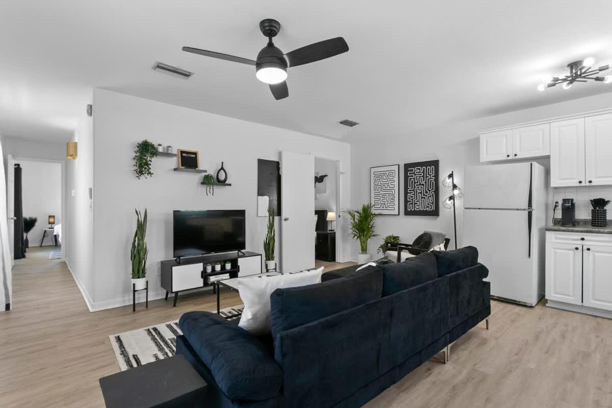 Apartment Zebra House - Close 2 Tampabay Has To Offer Tampa