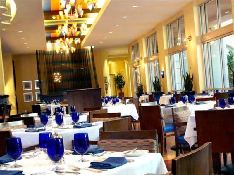 Renaissance International Plaza Tampa