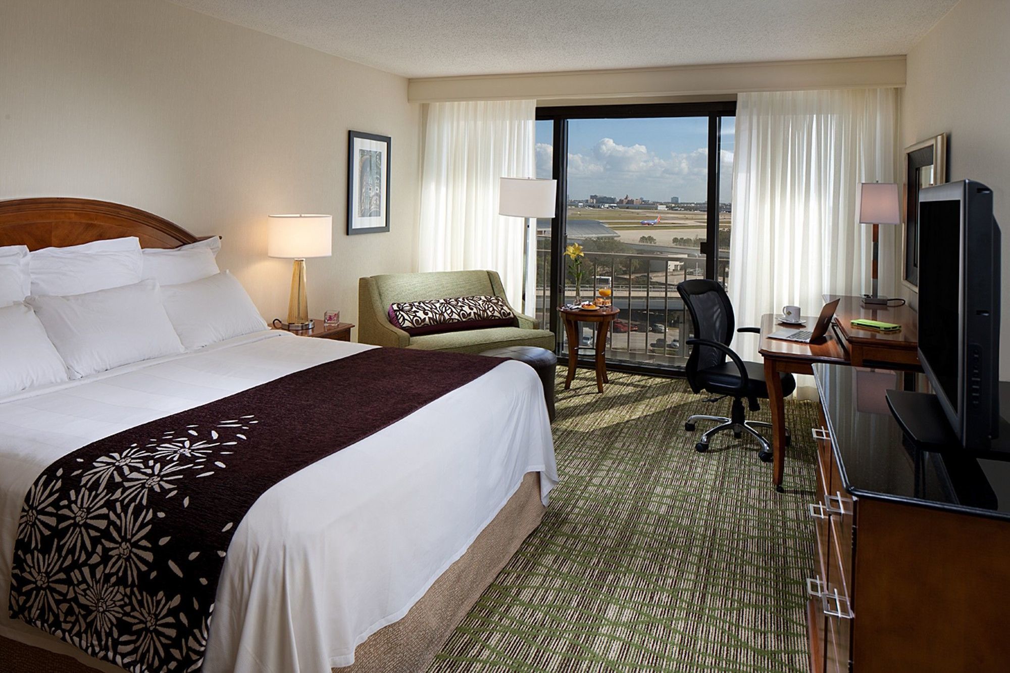 Airport Marriott