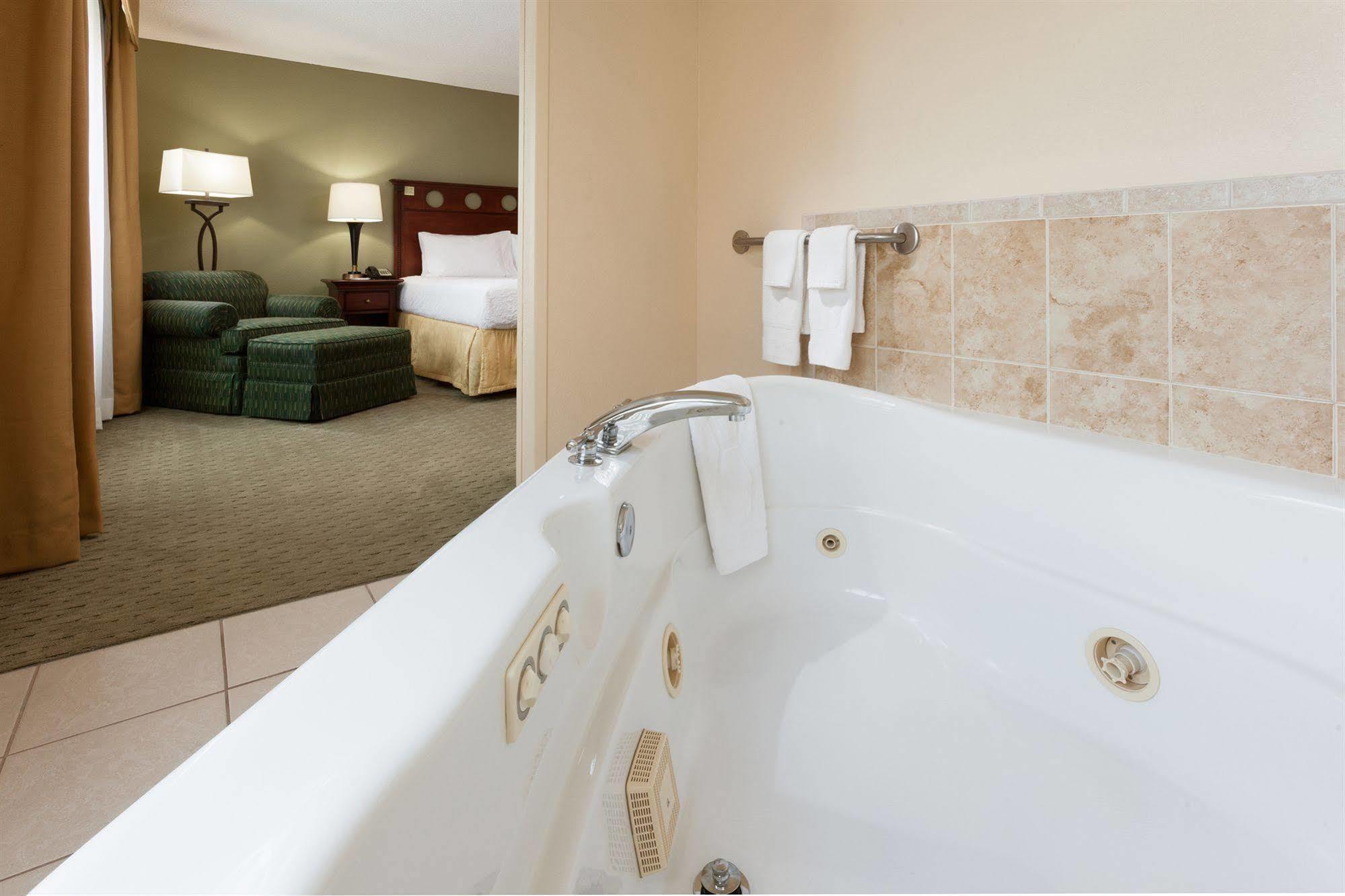 Hotel Hampton & Ybor Downtown Tampa