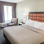 Quality Inn Airport - Cruise Port