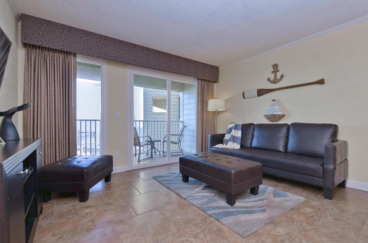 202-pool, Wifi, Close To Bucs Stadium Apartment Tampa