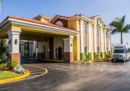 Quality Airport - Cruise Port Inn 2*