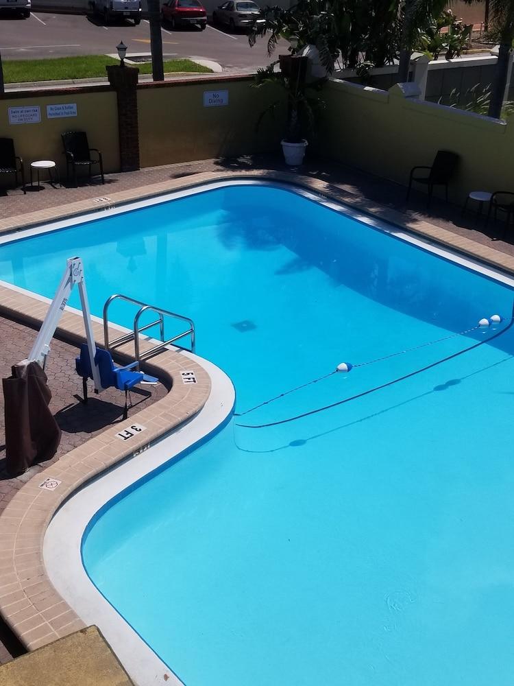 Quality Airport - Cruise Port Tampa