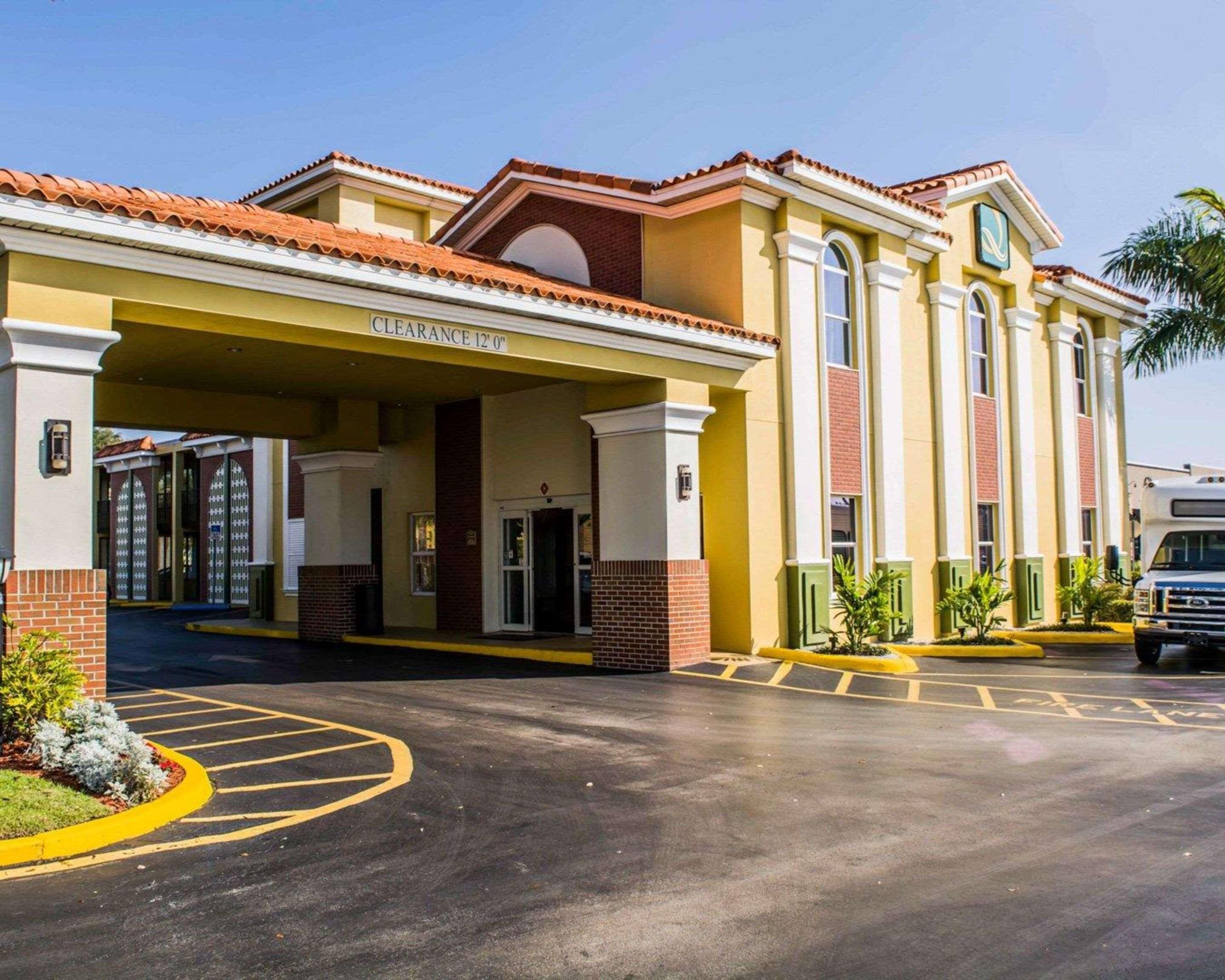 Quality Airport - Cruise Port Inn