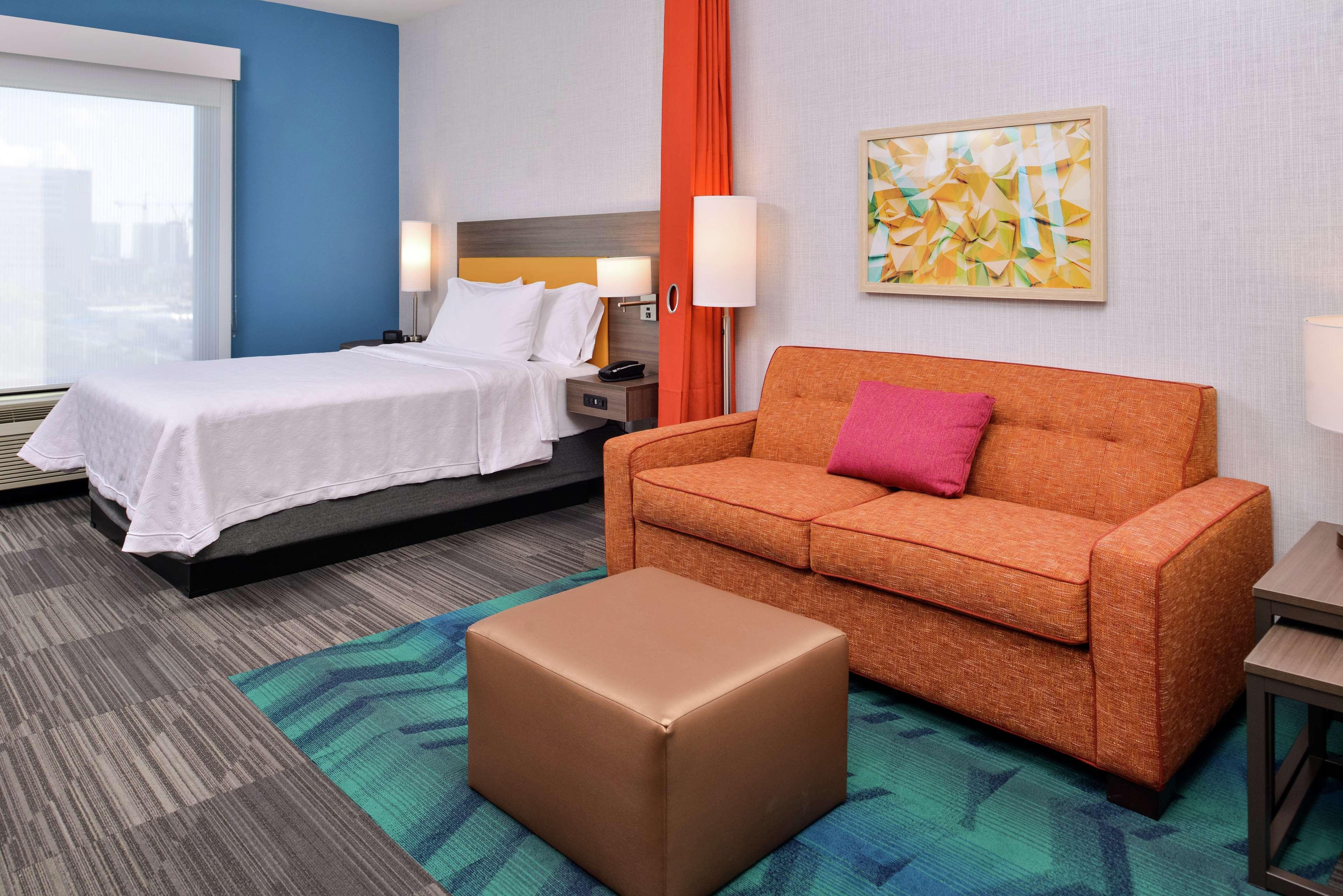 Home2 By Hilton Downtown Channel District 3*