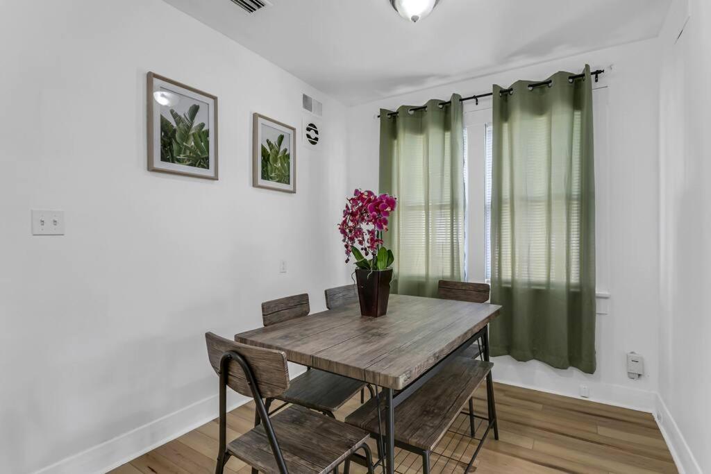 Holiday home Spot Near Downtown *
