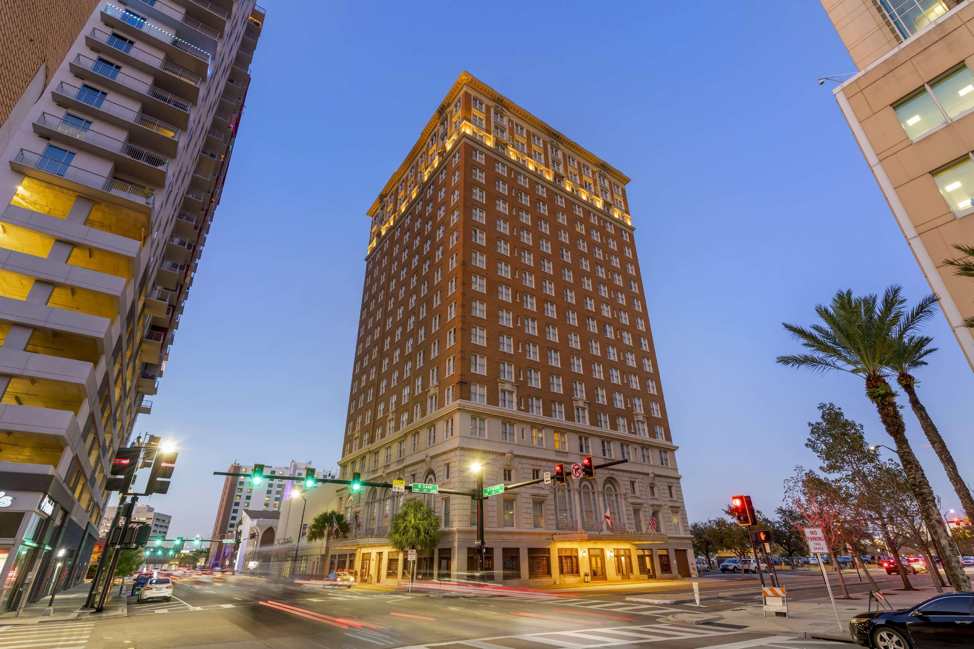 Flor Downtown, Tapestry Collection By Hilton Hotel