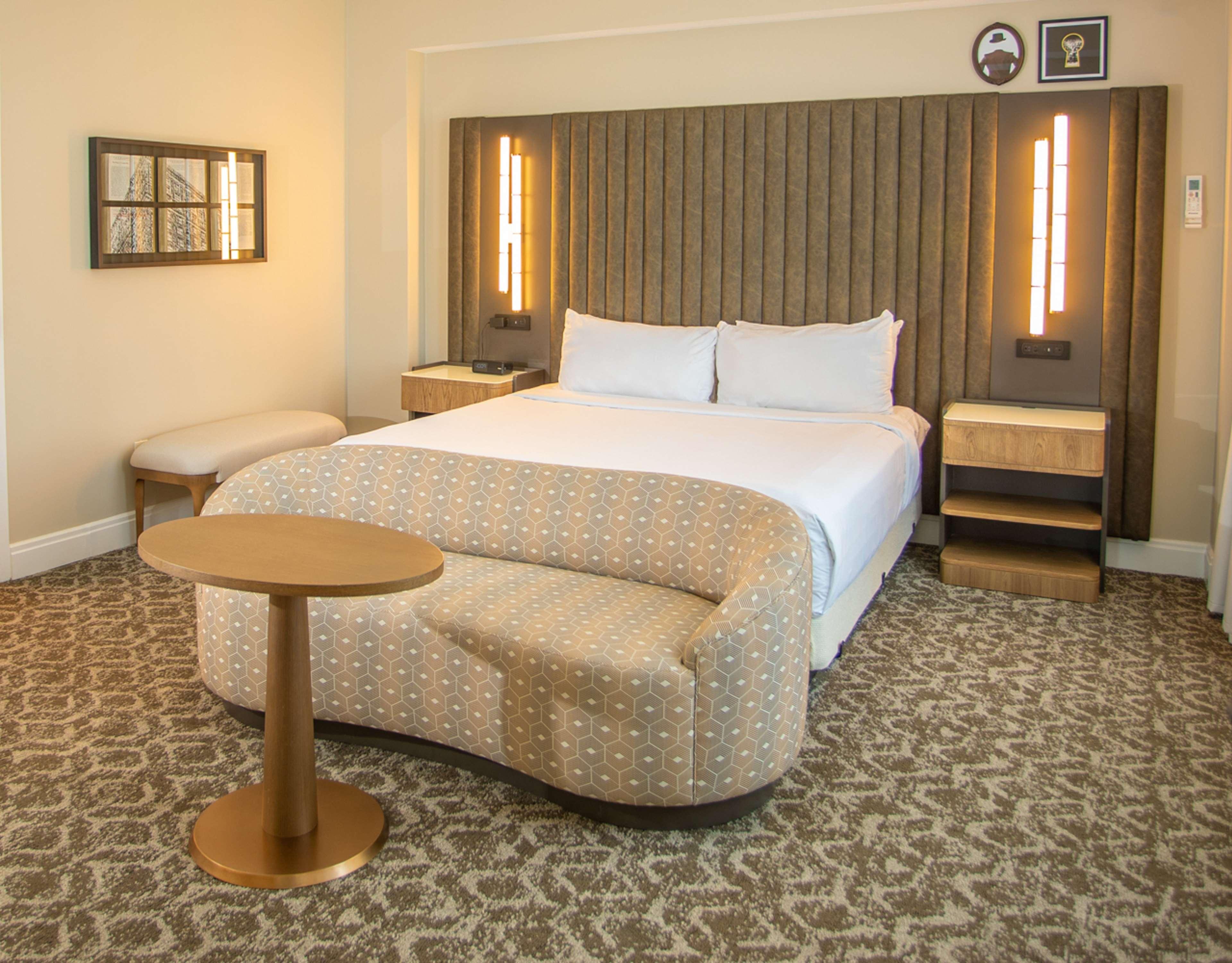 Hotel Flor Downtown, Tapestry Collection By Hilton
