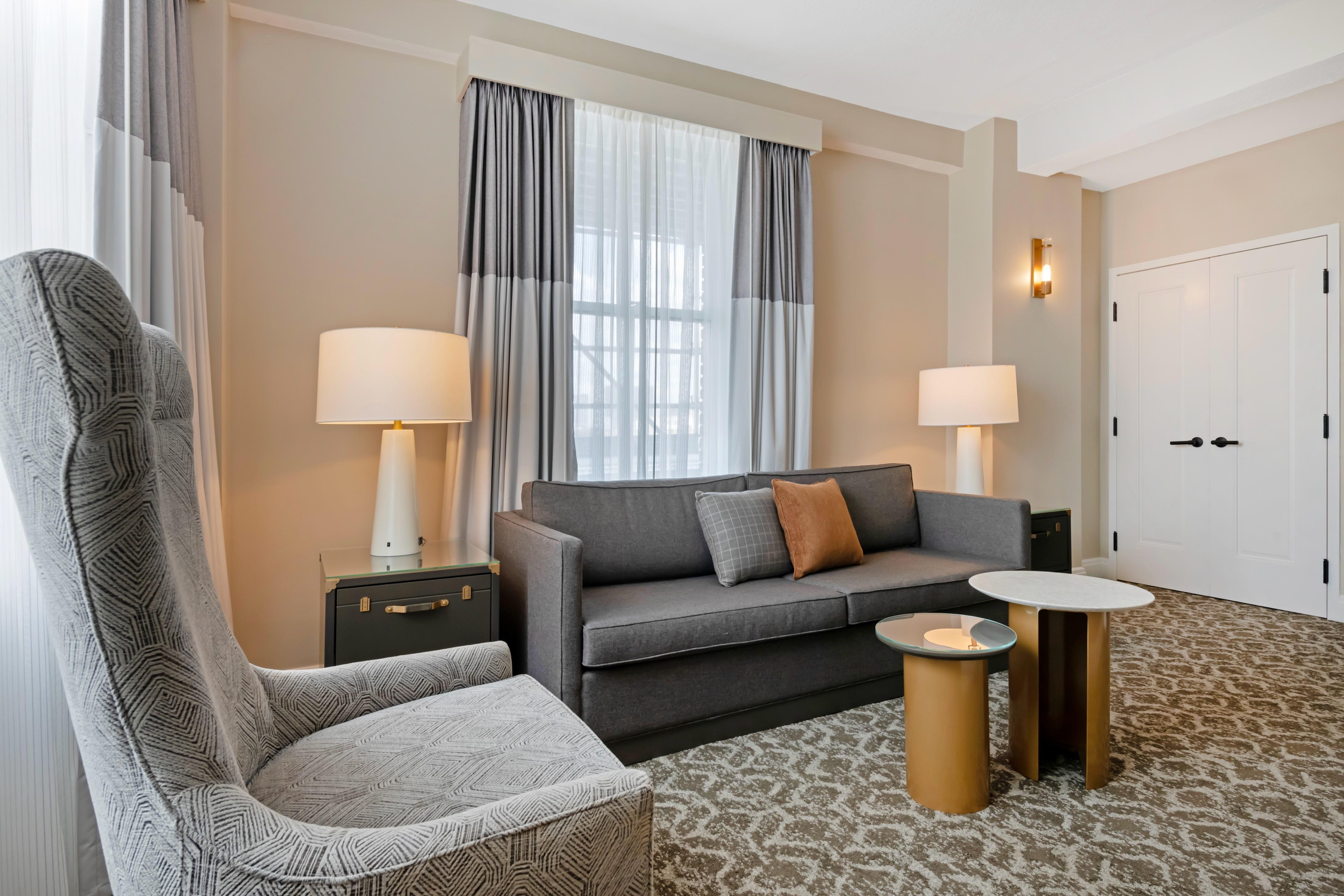 Flor Downtown, Tapestry Collection By Hilton Hotel