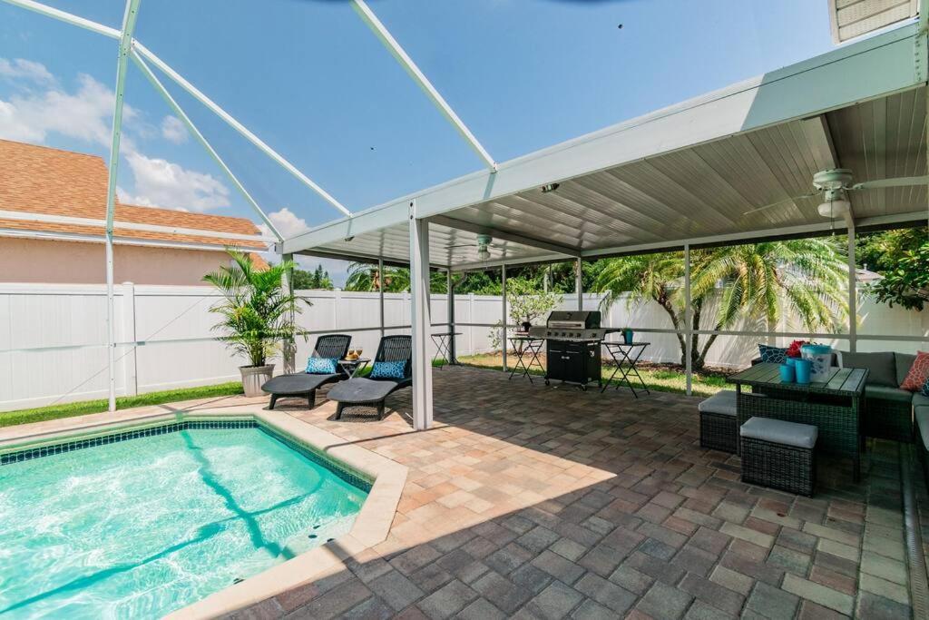 Holiday home Poolside Paradise: Vacation Retreat. *