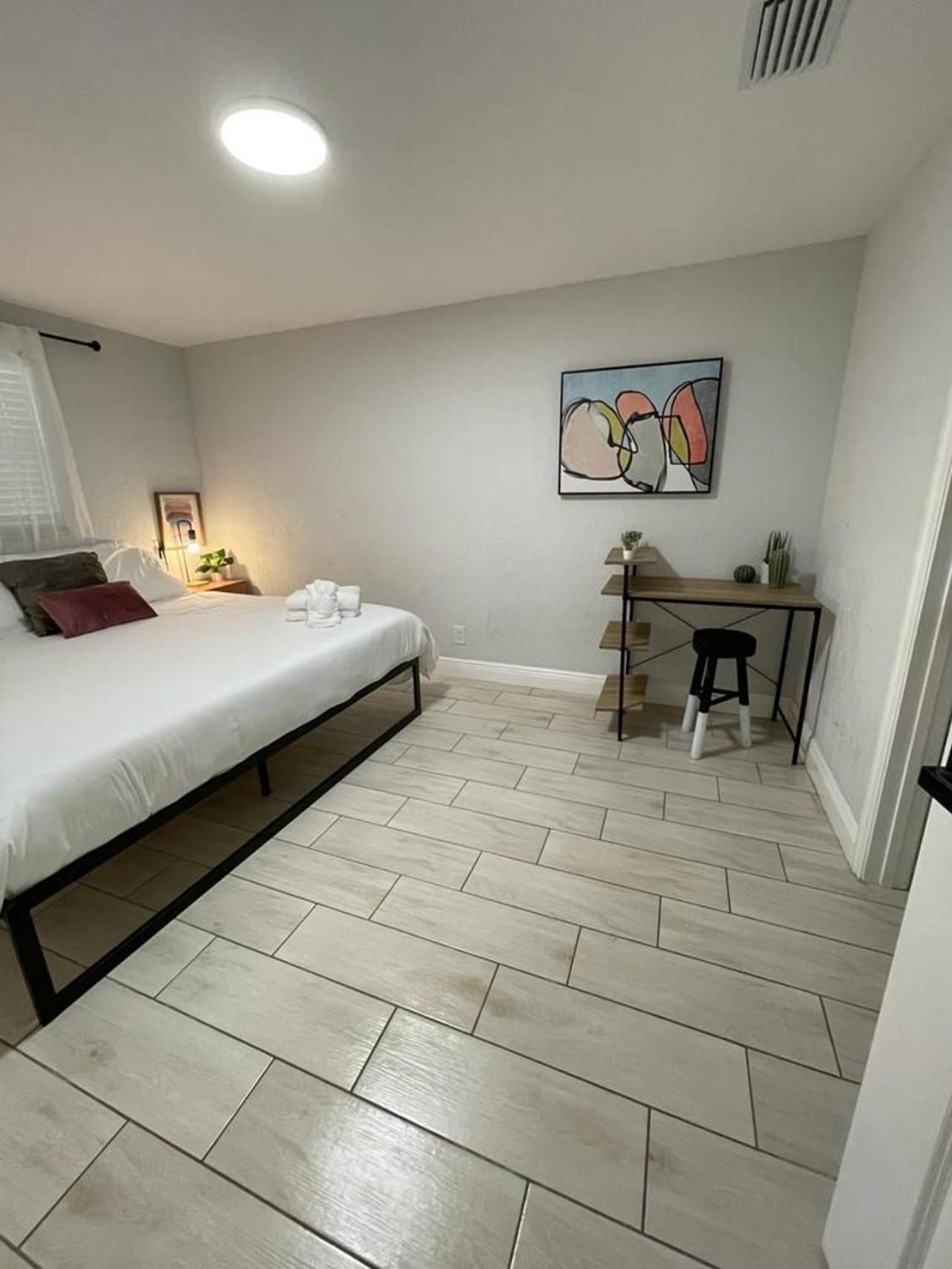 Chic & Stylish House In Ybor&busch Tampa