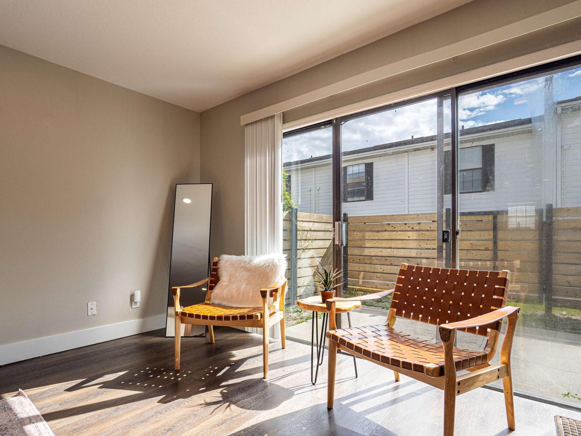 Boho Townhouse Near Usf