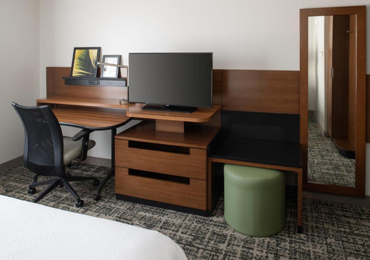 Fairfield & By Marriott Westshore/airport Hotel Tampa