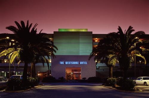 Ramada By Wyndham Westshore Airport South Hotel 3*